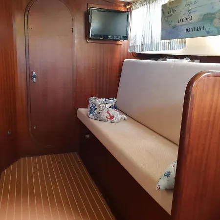 Barco Turismo Marinero Bådhotel *